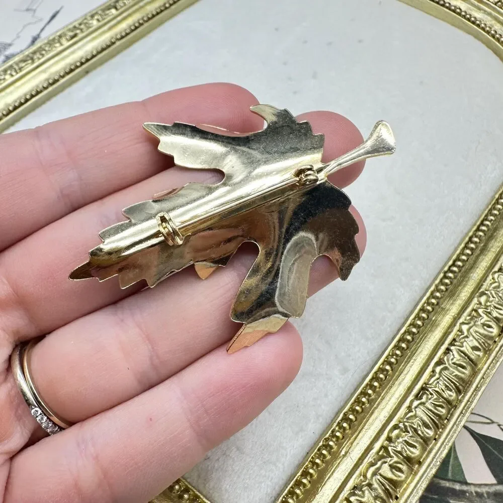 Vintage Black Gold Tone Maple Leaf Brooch Fall Autumn Jewelry